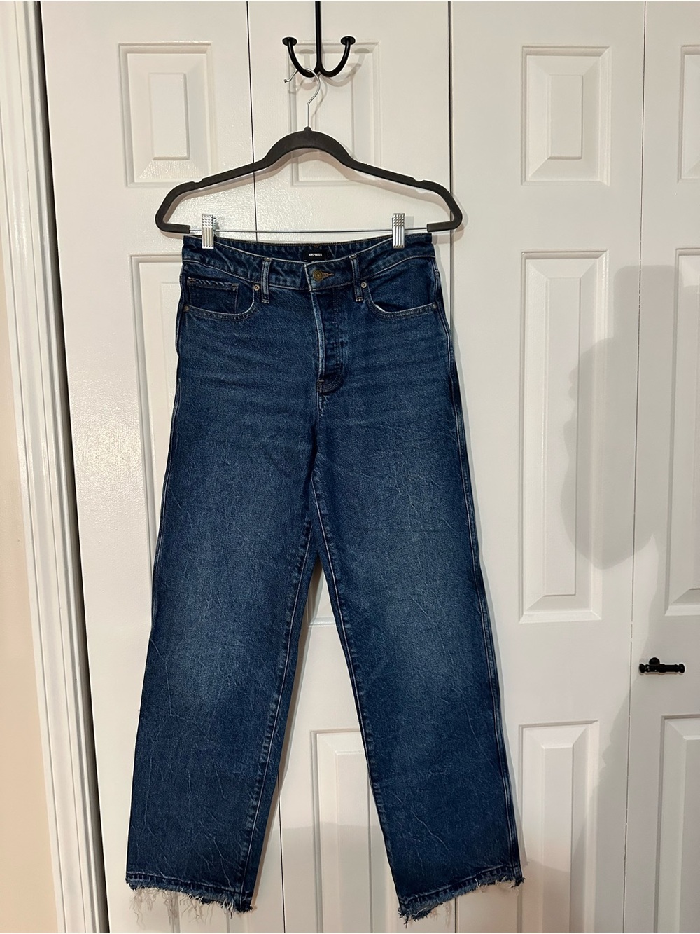 Express Women's Straight Leg Jeans in Dark Blue Wash